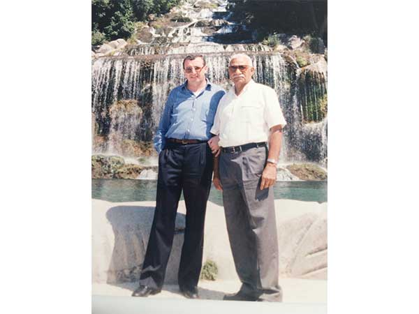 Con-Juan-Almeida-Ministro-Esteri-Cuba